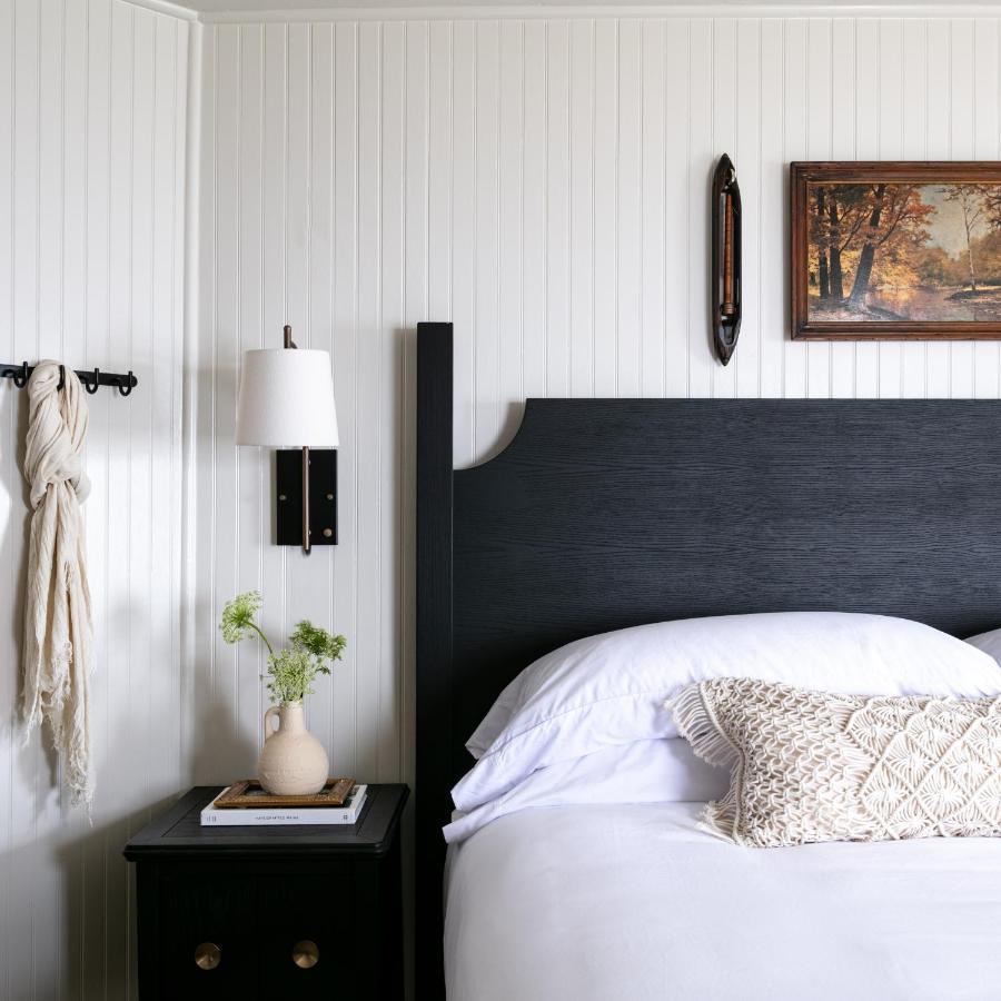 Bluebird Ocean Point Inn Bagian luar foto