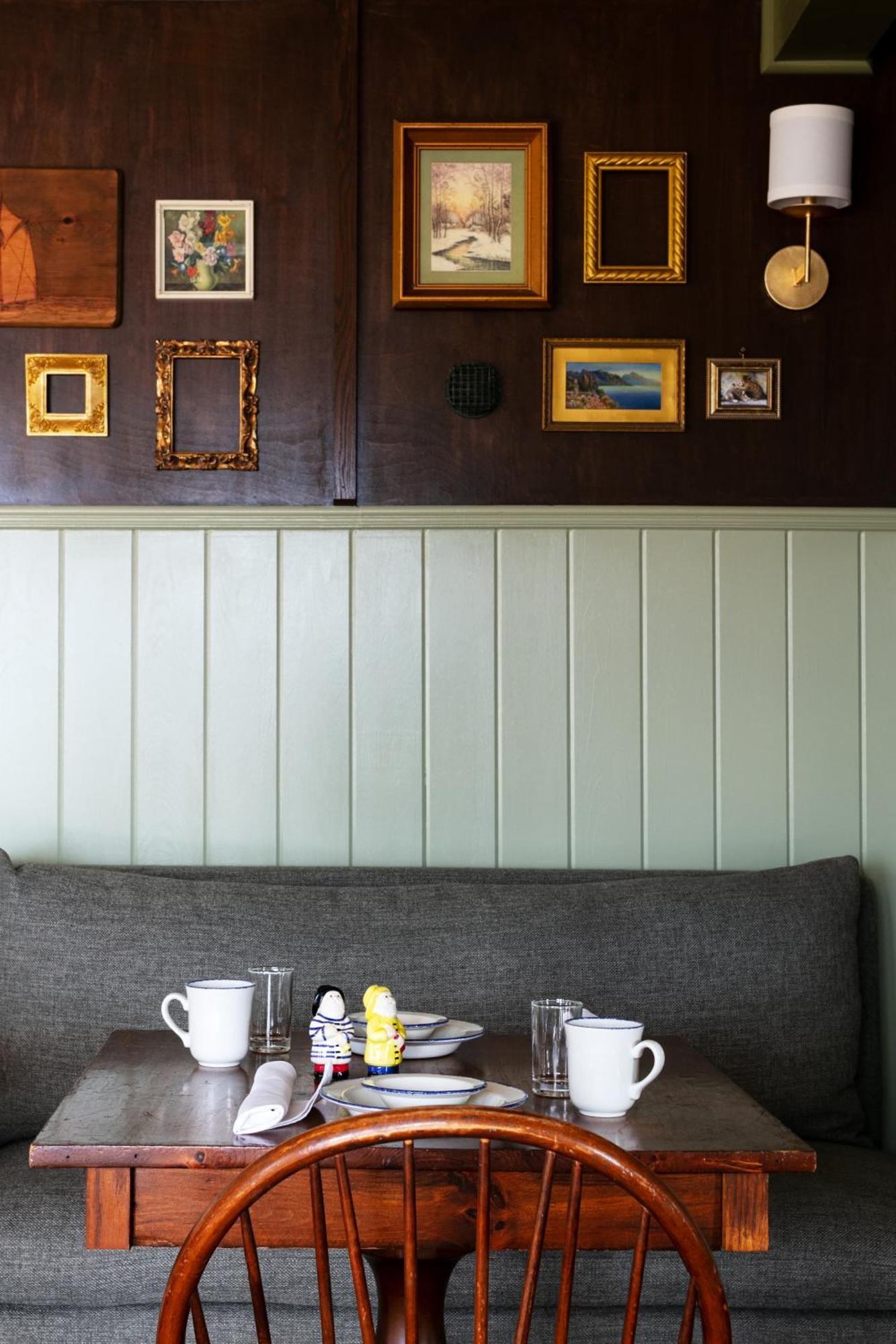 Bluebird Ocean Point Inn Bagian luar foto