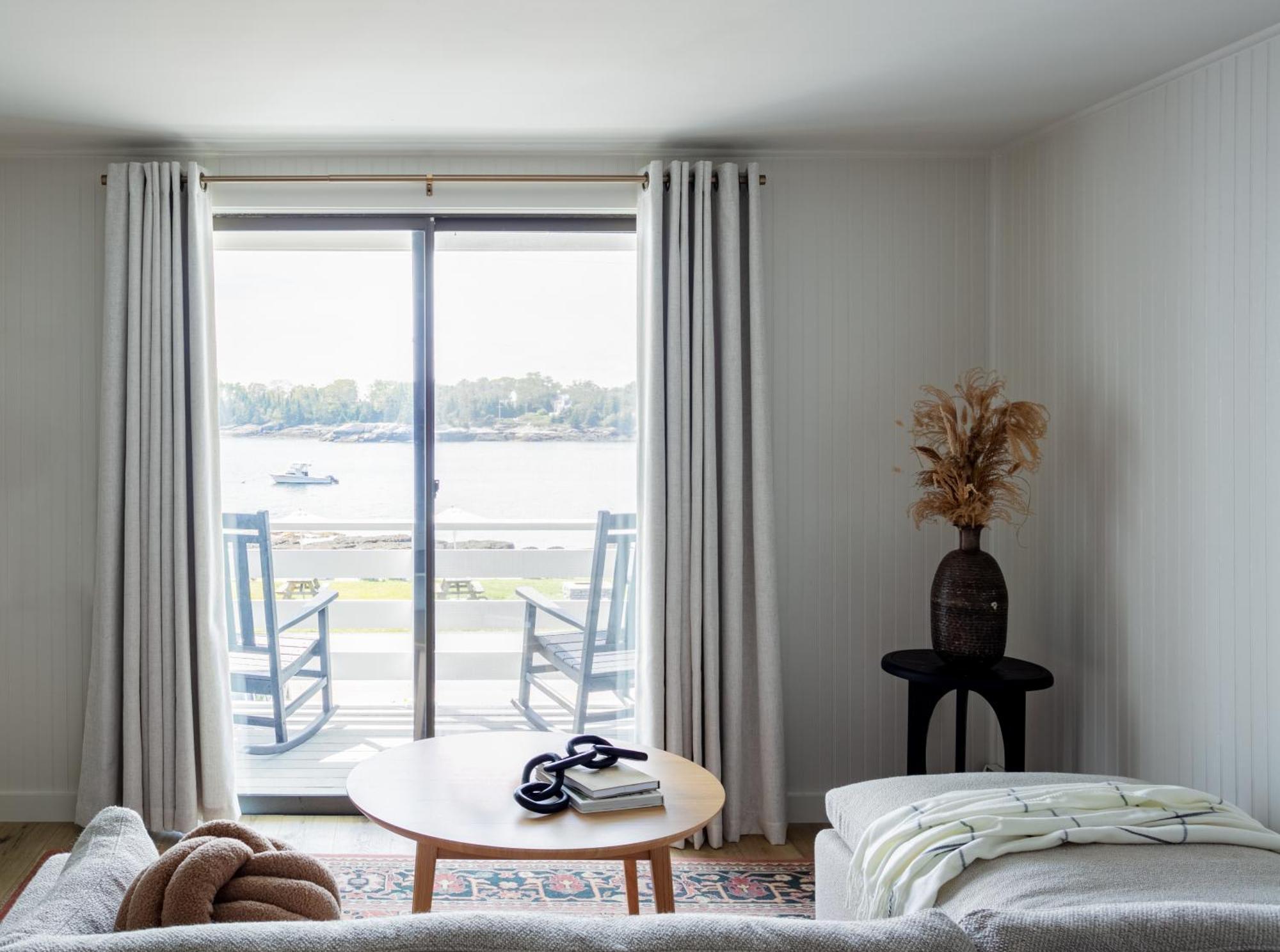 Bluebird Ocean Point Inn Bagian luar foto